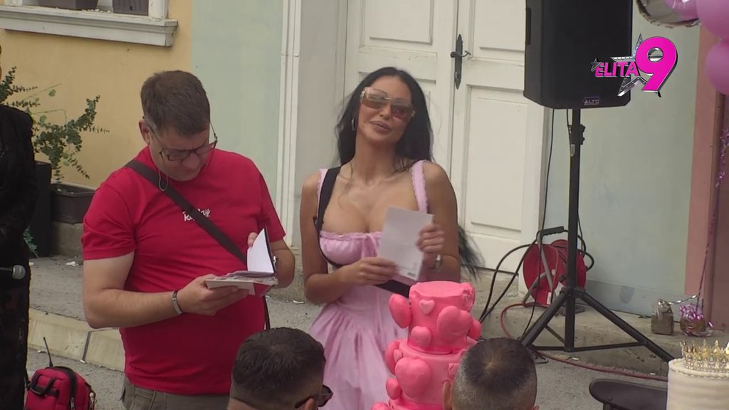 PUN STO ĐAKONIJA, šest torti, a tek da čujete ko peva! Maji Marinković priređen ROĐENDAN ZA PAMĆENJE! (VIDEO)