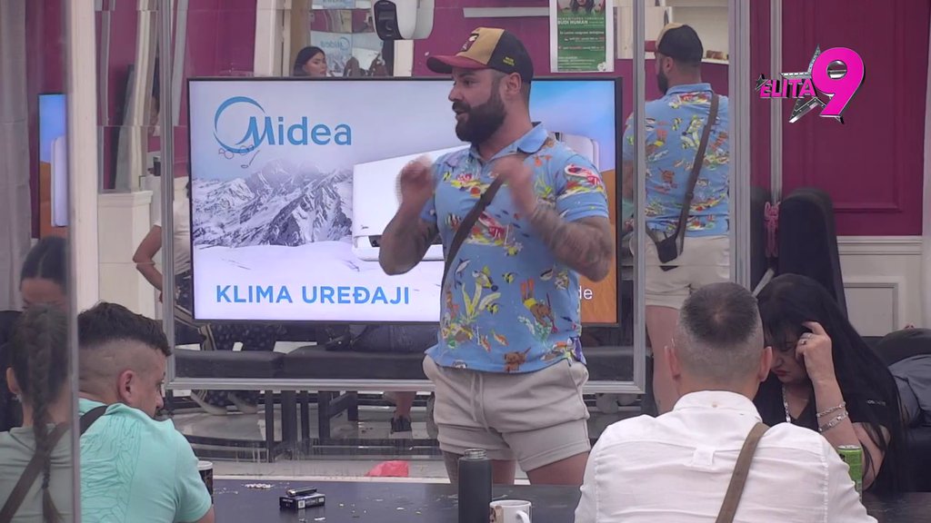 Glupane, koristiš njenu trudnoću, ti si taj koji ŽELI NJEN POBAČAJ! Aneli i Stanija ujedinjene da pokažu kako Luka namerno IZAZIVA I POTPALJUJE Anitu! (VIDEO)