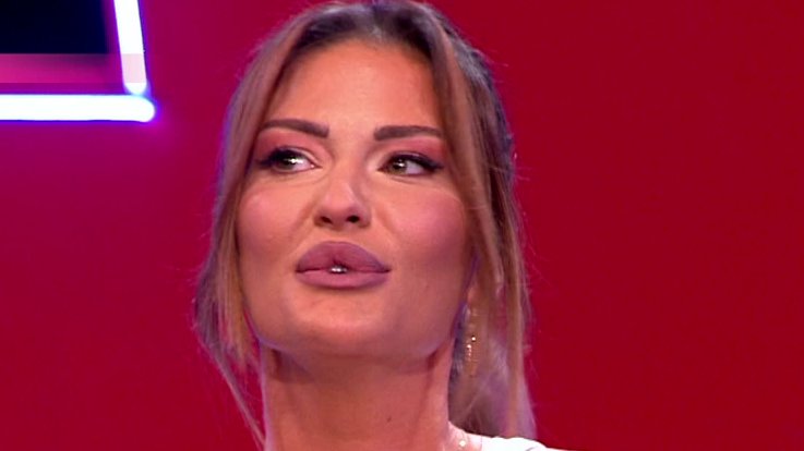 ANA RADULOVIĆ SREĆNO ZALJUBLJENA! Voditeljka Elite priznala da nikada u životu nije bila srećnija!