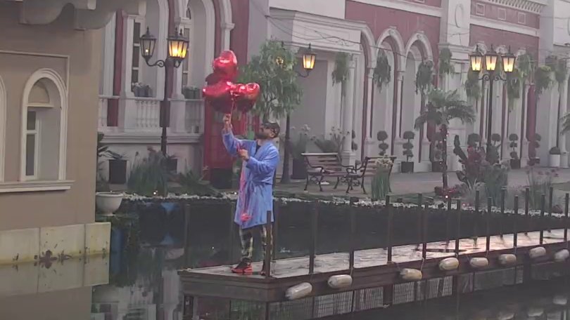 Otarasio se svih uspomena na Aneli: Nakon što je Aneli bacila verenički prsten u WC šolju, Luka povukao ŠOK potez (VIDEO)