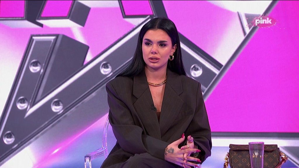 ANĐELOVA MAMA KRIVA ZA RASKID SA ANITOM?! Stanojlovićeva se rasula na sitne komade, pa otkrila kakav teret joj stoji na duši! (VIDEO)