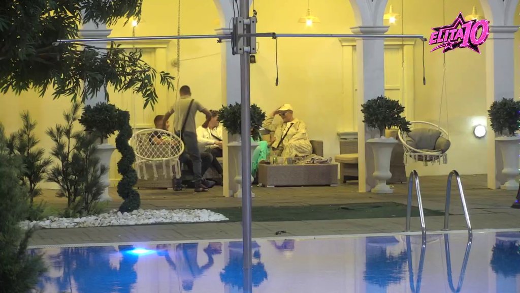 Poršelina sprema šut-kartu Mirjani Zuziji! Izvređala je jer hrče dok spava: Babetina, ponašanje joj je blamantno (VIDEO)