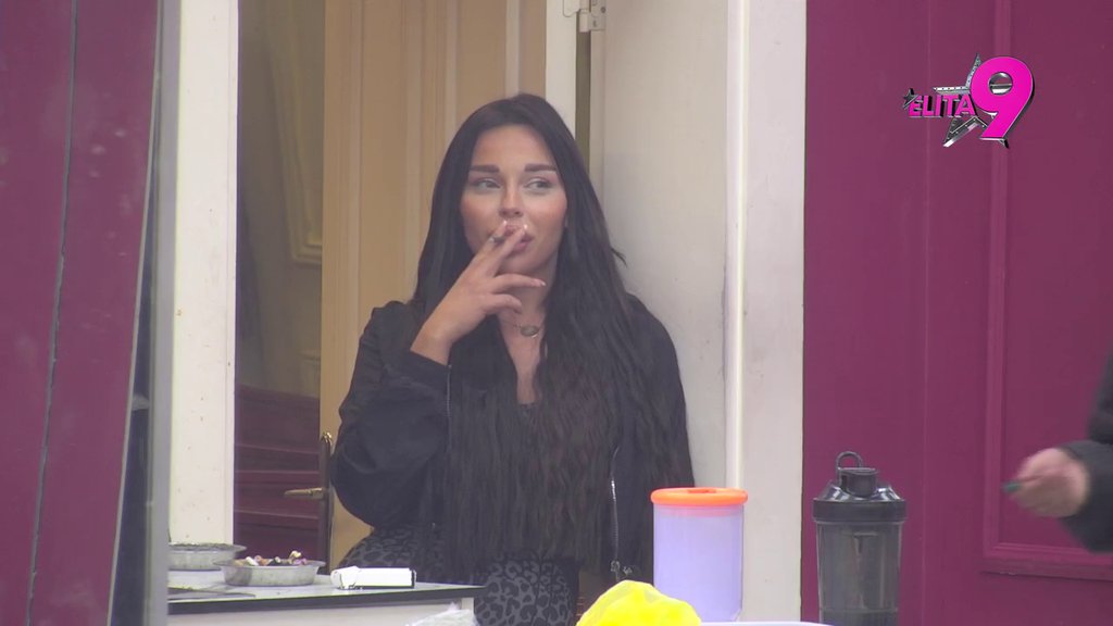 Izgledaš kao IT vanzemaljac: Kačavenda sastavila Sofiju sa crnom zemljom zbog pominjanja njenog bivšeg muža, ponovo je podsetila na odnose sa Danetom (VIDEO)