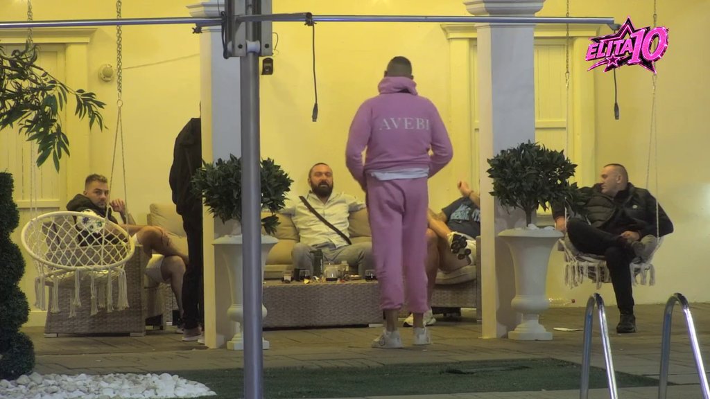 Vukao bih ga za uši i vozio kao skuter: Filip Car priželjkuje Alibabu i Maju u Eliti, ponovo ih brutalno izvređao i unakazio! (VIDEO)