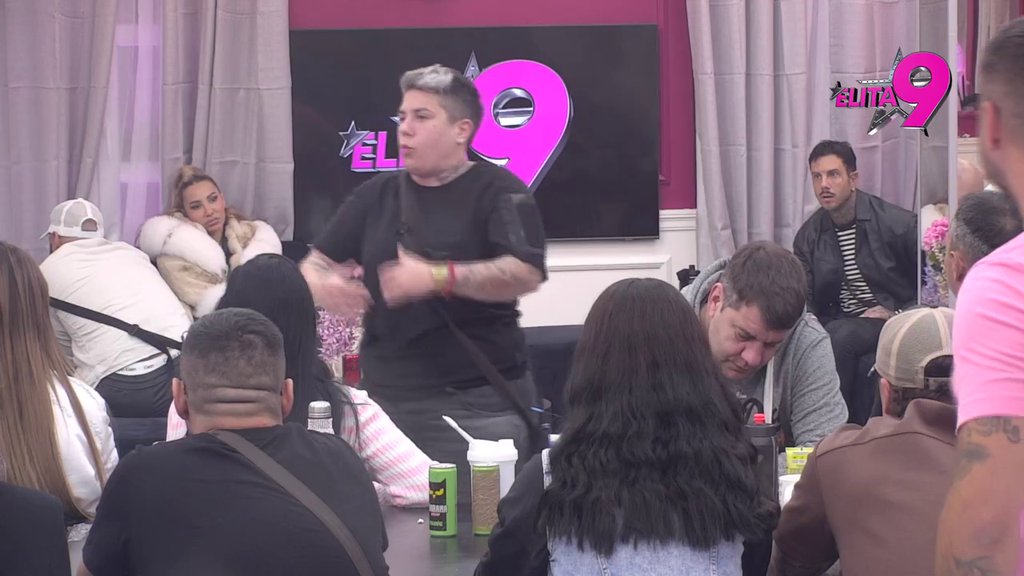 ŠOK! Asmin otkrio da je koketirao sa Teodorom, ona promenila sve boje, a onda je Dača progovorio o njenim emocijama prema Filipu: TO TRAJE... (VIDEO)