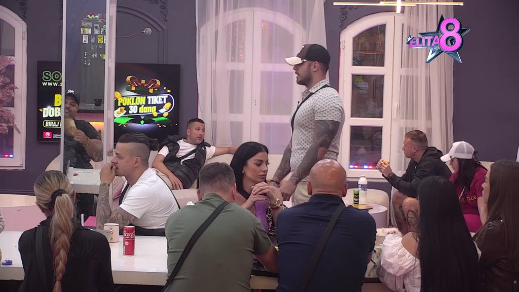 IDILA KRATKO TRAJALA! Aneli ne zna šta želi, ponovo ODUVALA Luku pred svima, rešila da se ISELI iz hotela, Marko PROGUTAO sve Sanjine GNUSNE uvrede (VIDEO)