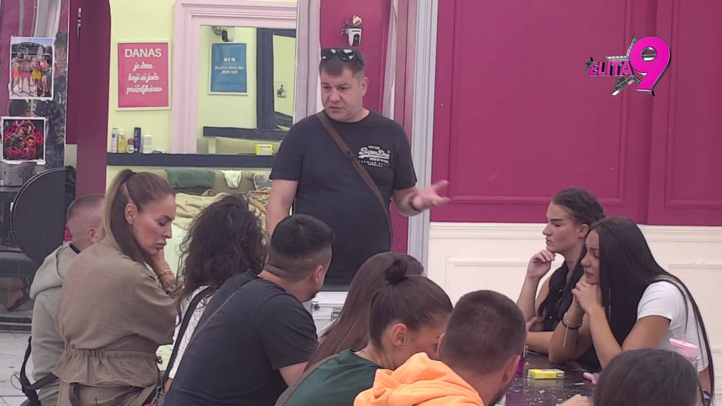 Ličiš na uličnog lopova, koji krade patike po plaži u Ulcinju! Ivan Marinković zablistao sa svojim opisima, ovo je hit! (VIDEO)