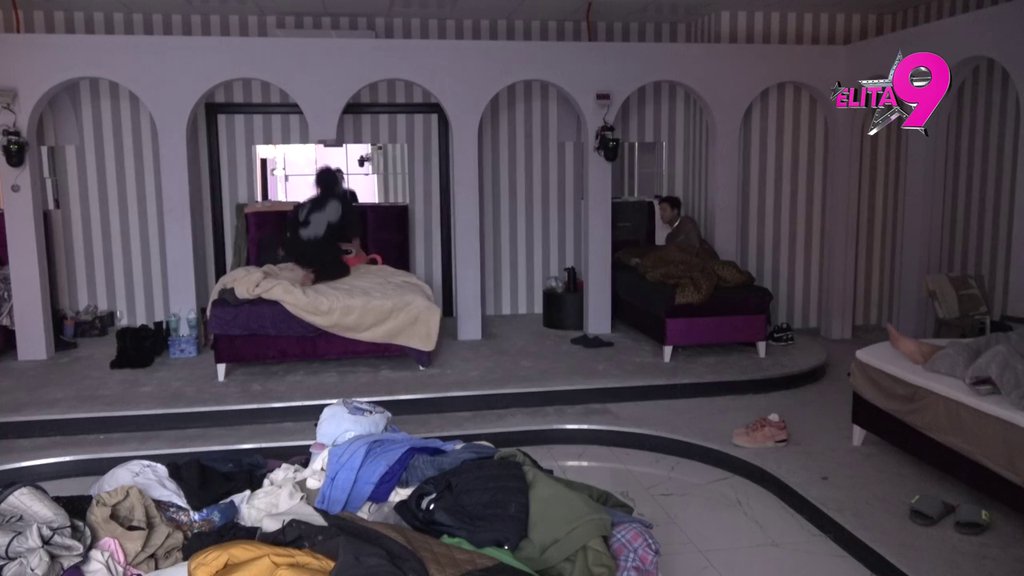 Stara Maja stigla na velika vrata: Filip je doveo do ludila poniženjima, trese se kuća od njenog urlikanja! (VIDEO)