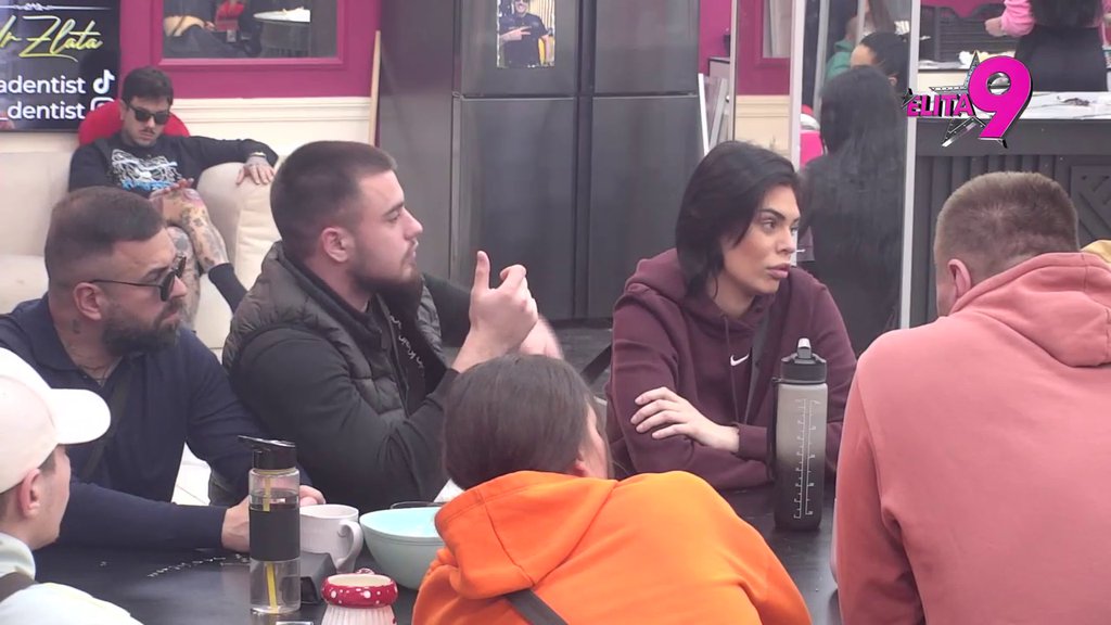 Shvatio da nešto mulja! Viktor počinje da sumnja u Minu, oduvao je zbog afere CRVENO SRCE (VIDEO)