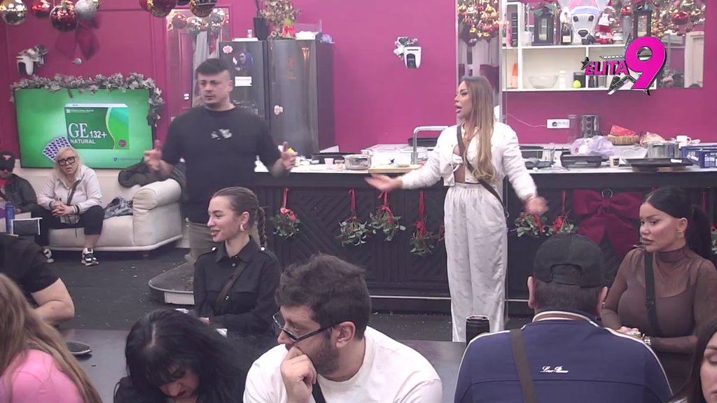 Neće ni da čuje za zabranu: Sofija odbila Terzin ultimatum da prestaje da pije, ponovo udarila na Stefana Karića! (VIDEO)