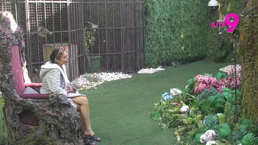 Ne treba mi BETON LIGA na grbači, OKLIZNULA SAM SE! Maja urnisala Boginju i Filipa: Neću u isti koš sa takvim devojkama! (VIDEO)