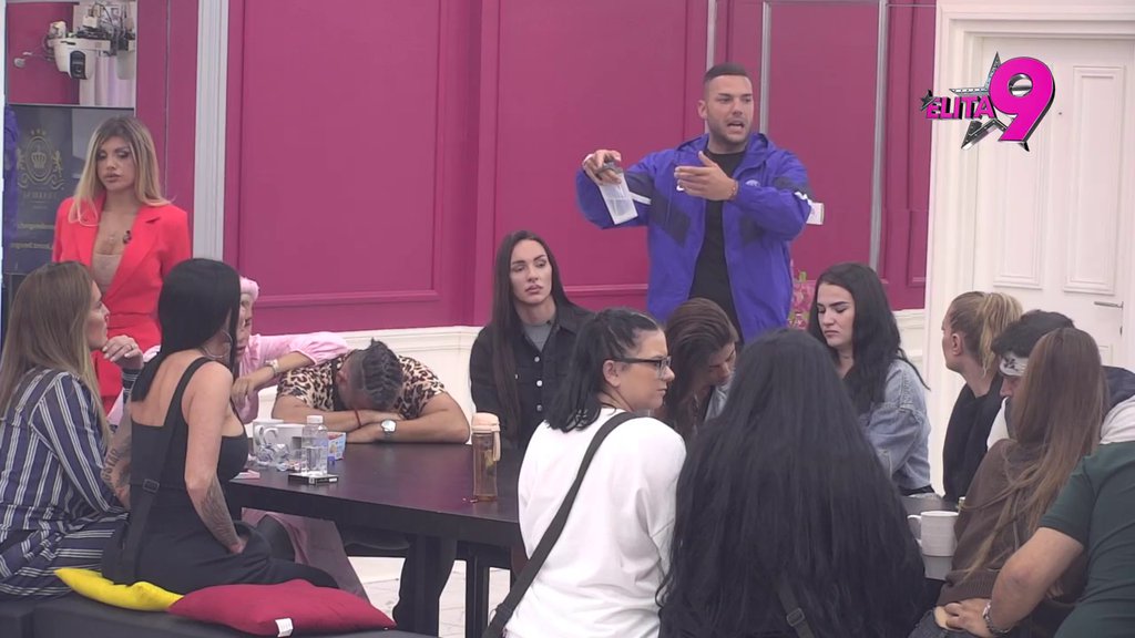 Tenzija za stolom raste! Ivan sumnja u Janjuševu priču o dopisivanju sa Aneli, pa otkrio: Mislim da je samo preuveličao, ja sam bio to veče tu... (VIDEO)
