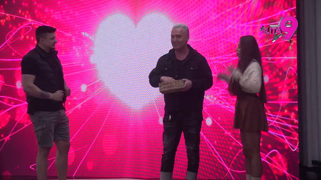 Torta od njegove podrške mi je ostala u sećanju! Sofija opet bocnula Terzu, pa priznala: Uzbuđuje me kad se svađa sa drugima! (VIDEO)