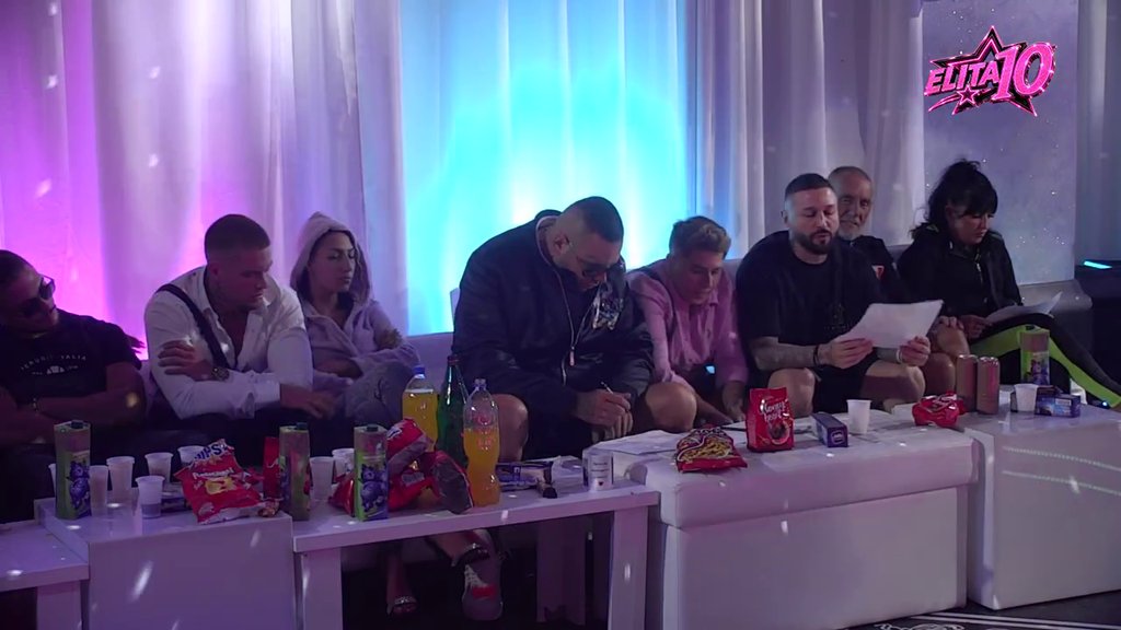 Napetost samo raste: Članovi stručnog žirija dali svoj sud, Poršelina zapenila jer nije dobila najvišu ocenu od Cara! (VIDEO)
