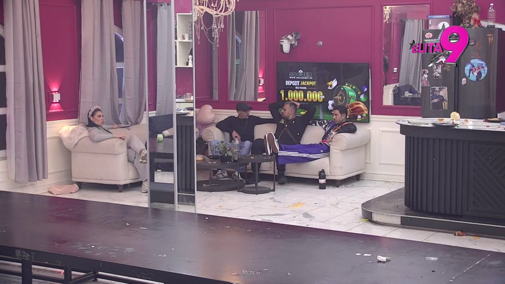 Obilo mu se o glavu: Bora Santana nakon haosa sa Anastasijom došao na čas lepog ponašanja kod Mine (VIDEO)