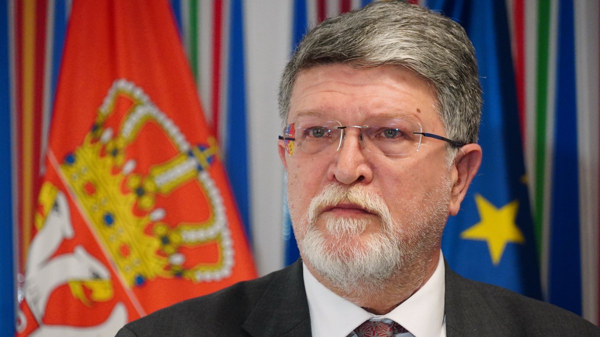 PICULA KUKA NA SAV GLAS: Pukao od mržnje jer je Vučić vojno osnažio Srbiju (VIDEO)