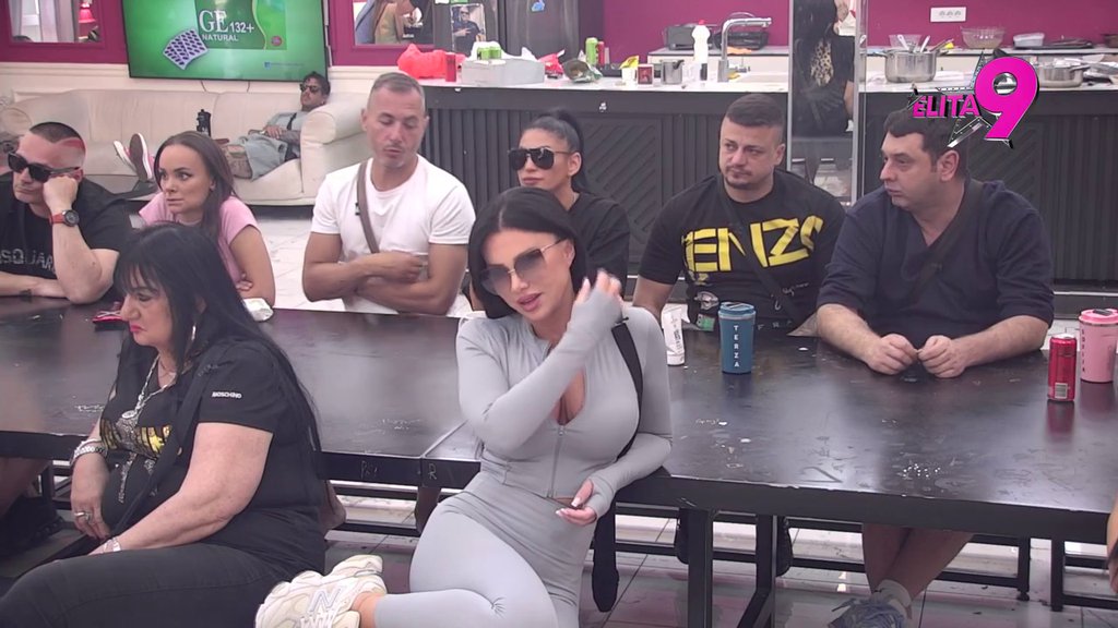 Jaško je platio da se ne približava više Aneli! Stanija otkrila sve o Asminu: Nije mi dao sa prijateljem da se čujem, jedini muškarac sa kojim sam smela da komunicram je moj brat! (VIDEO)