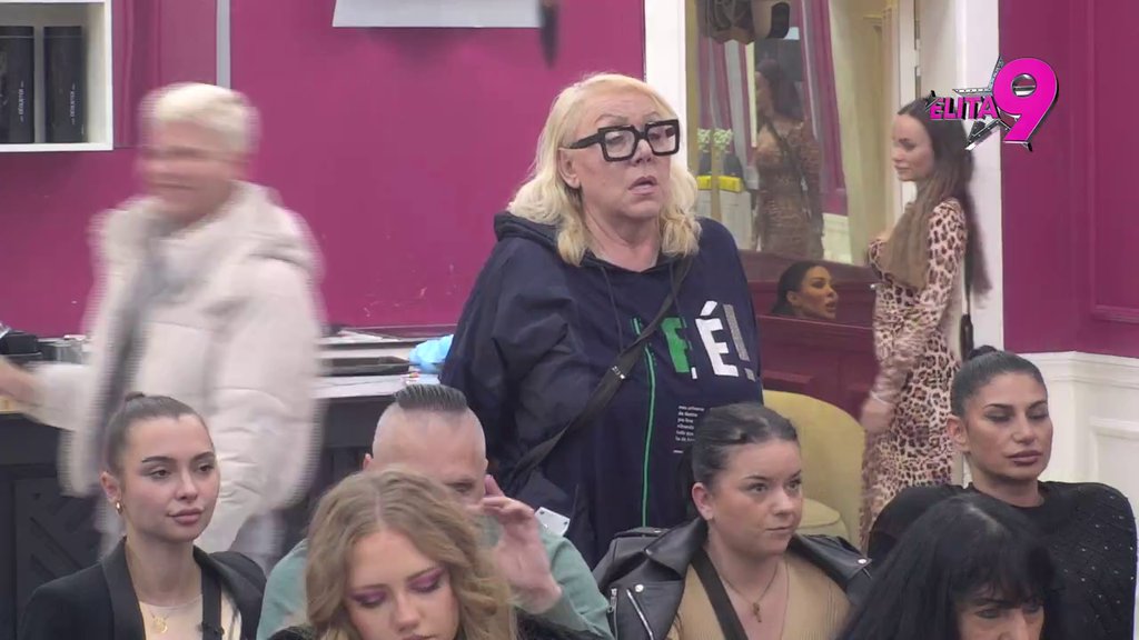 Slavice, svanulo vam je: Zorica Marković demolirala Bebicu zbog flerta Đukića i Teodore, Ivan misli da je ona pomešala ULJE I VODU (VIDEO)