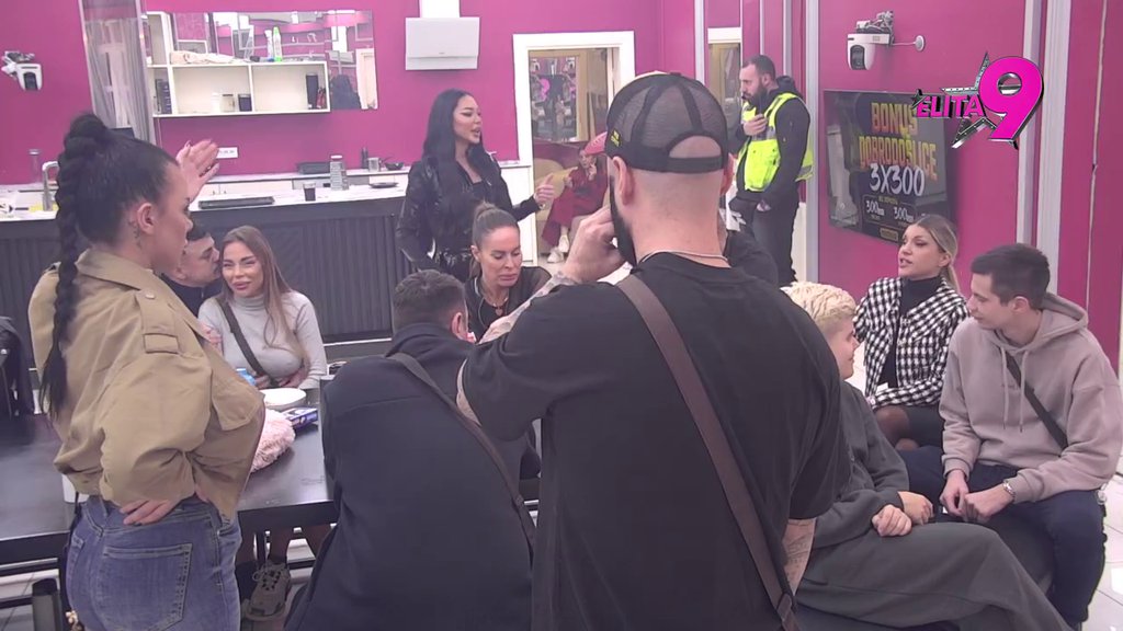 Puče tikva: Maji pukao film! Više neće da ćuti Aniti, najavila joj žestoko urnisanje! (VIDEO)