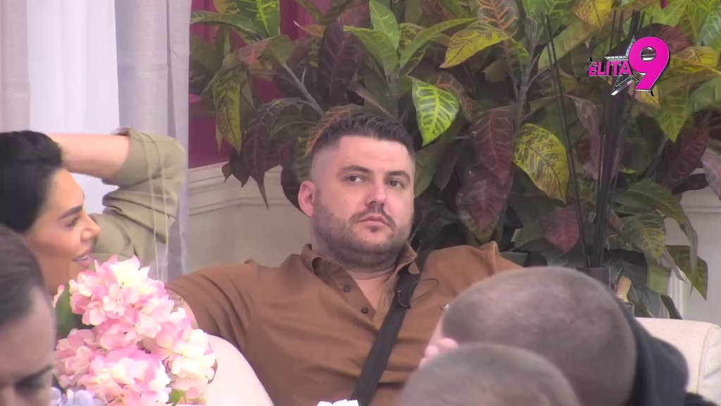 ZASEVAO POPUT GROMA: Nakon što je Zorica iskazala šokiranost zbog Asminovog i Anelinog ponašanja, Durdžić digao glas, pa otkrio zbog čega s bivšom ratuje već GODINAMA! (VIDEO)