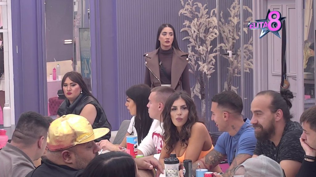 Pozdrav za jahte koje plove Jadranom: Nastavlja se rat Anđele i Gastoza sa Lepim Mićom, žestokim sukobom zatresli Belu kuću! (VIDEO)