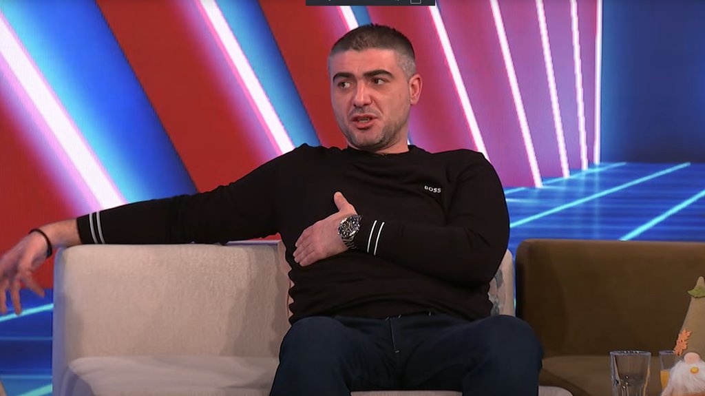 NIJE SMEO DA DOZVOLI TO SEBI, RADI TO ZBOG... Saleta Luksa blizak prijatelj najstrašnije osudio zbog žestokih uvreda na Sarin račun, nju vinuo u nebesa, a evo šta kaže za njega i Vanju (VIDEO)