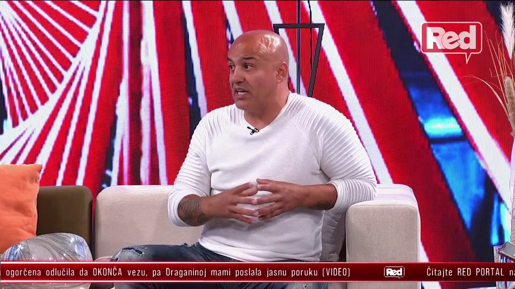 NJEGOVI RODITELJI SU ME ZADUŽILI... Baki B3 po izbacivanju progovorio o Peji i njihovom druženju, evo šta kaže za Zlatu i Zorana (VIDEO)