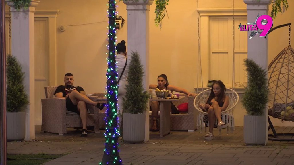 Žana joj rekla da neće da priča sa alkoholičarkom, a Bobanac... Vanja rastavila Kačavendu na činioce, ne štedi: I ona i Aneli se lože na Janjuša, bolesnice (VIDEO)