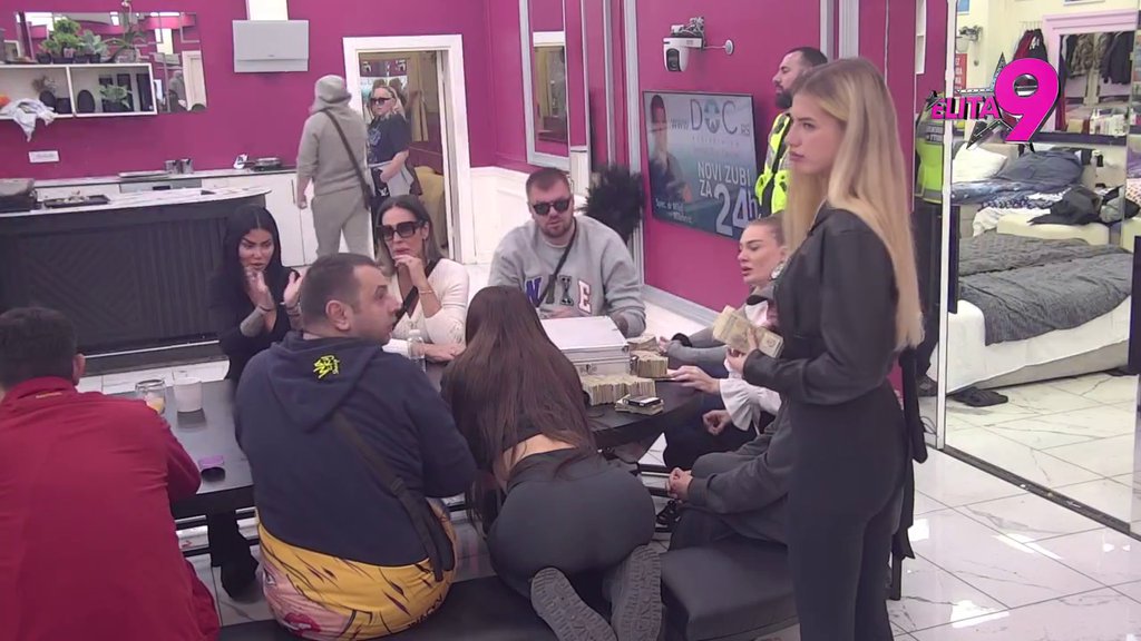 PROVOCIRAJ IH, AKO IMA LJUBAVI NE MOŽEŠ DA IH NARUŠIŠ! Sara Šajić oduševljena Majom Marinković, a evo kako je ishvalila  Filipa i Draganu! (VIDEO)