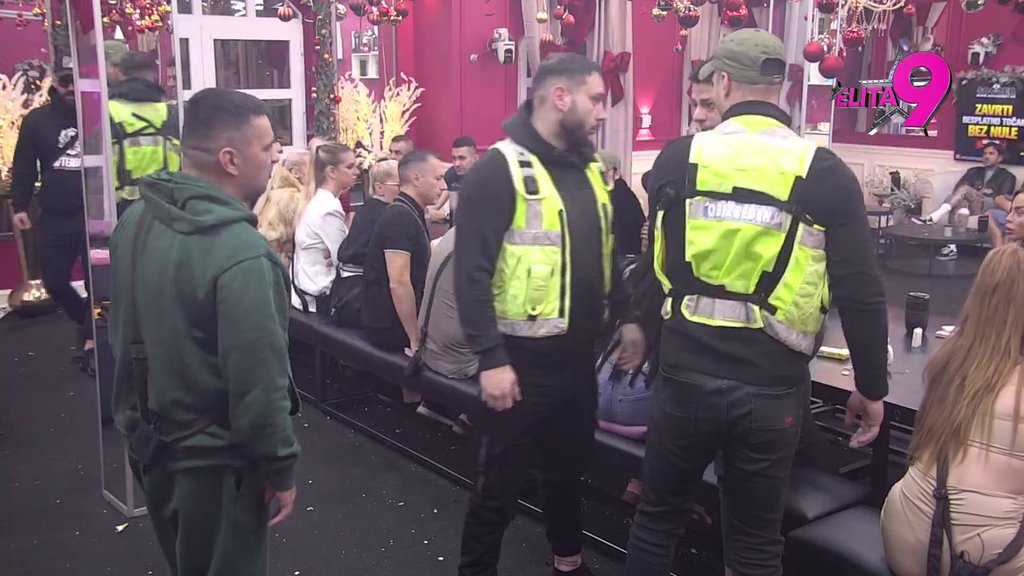 Karambol! Bebica izvređao Sofiju i Terzu, on skočio na njega, obezbeđenje uletelo munjevitom brzinom: Je*em ti i brata i snajku, ti si NN! (VIDEO)