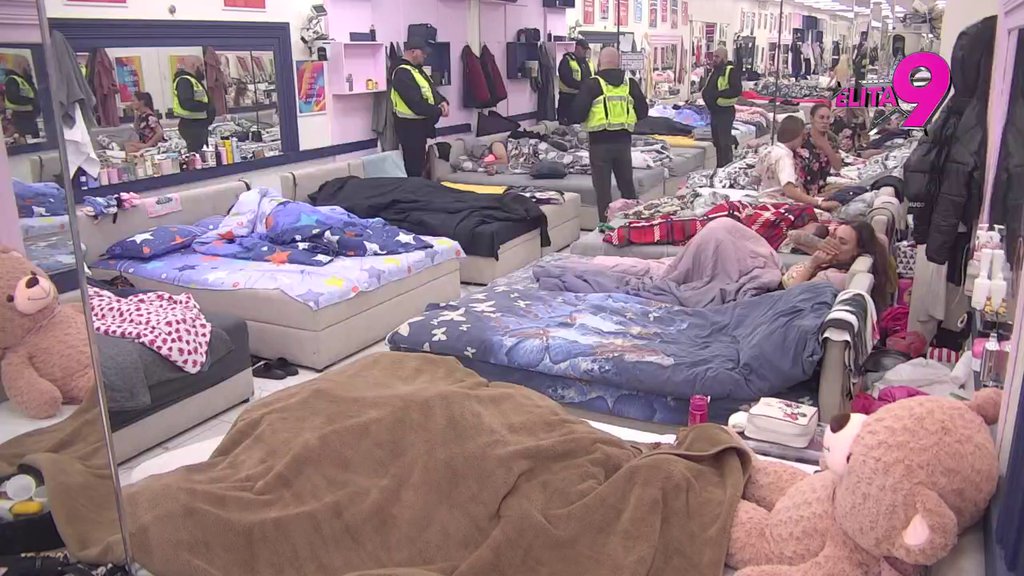 Ovo se Velikom šefu neće svideti! Učesnici potpuno ignorisali muziku za buđenje (VIDEO)