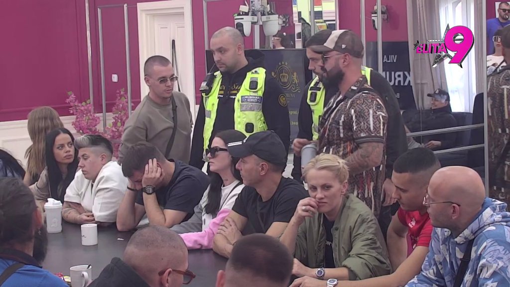 DOBACUJEŠ JOJ, SMEJETE SE JEDNO DRUGOM: Dača otkrio sve o skrivenim signalima Luke i Maje, Vujović zapenio kao nikada do sad, pa mu izrekao salvu uvreda! (VIDEO)