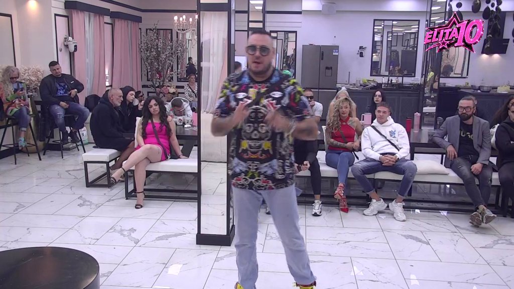 Haos: Car traži od Aneli da prizna da je sramota bivših veza, ona zaurlala iz petnih žila i počela da ga vređa (VIDEO)