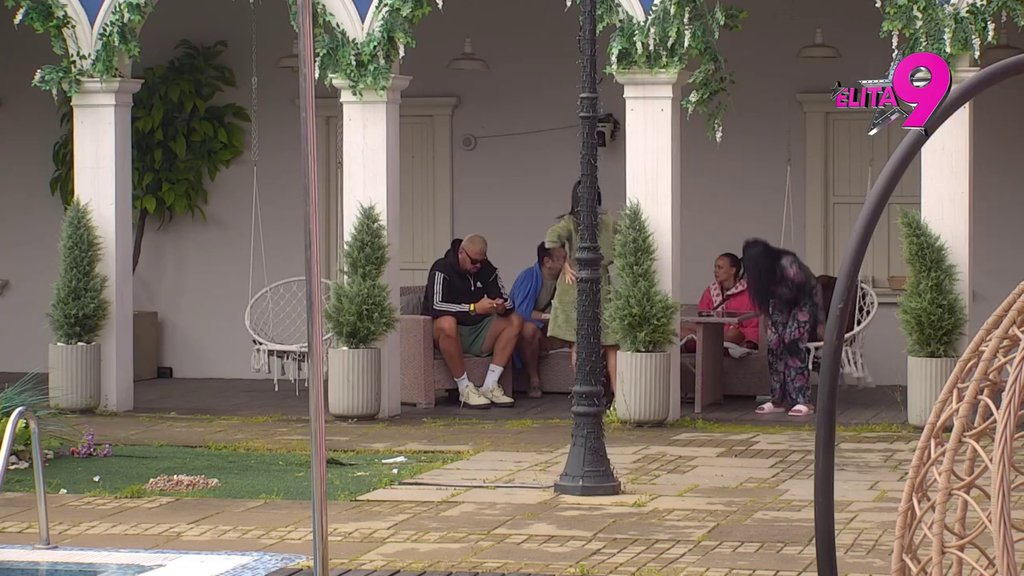 Sandra Todić već uveliko trudna sa Đukićem? Teodora sklopila sve kockice, sad joj je sve kristalno jasno (VIDEO)