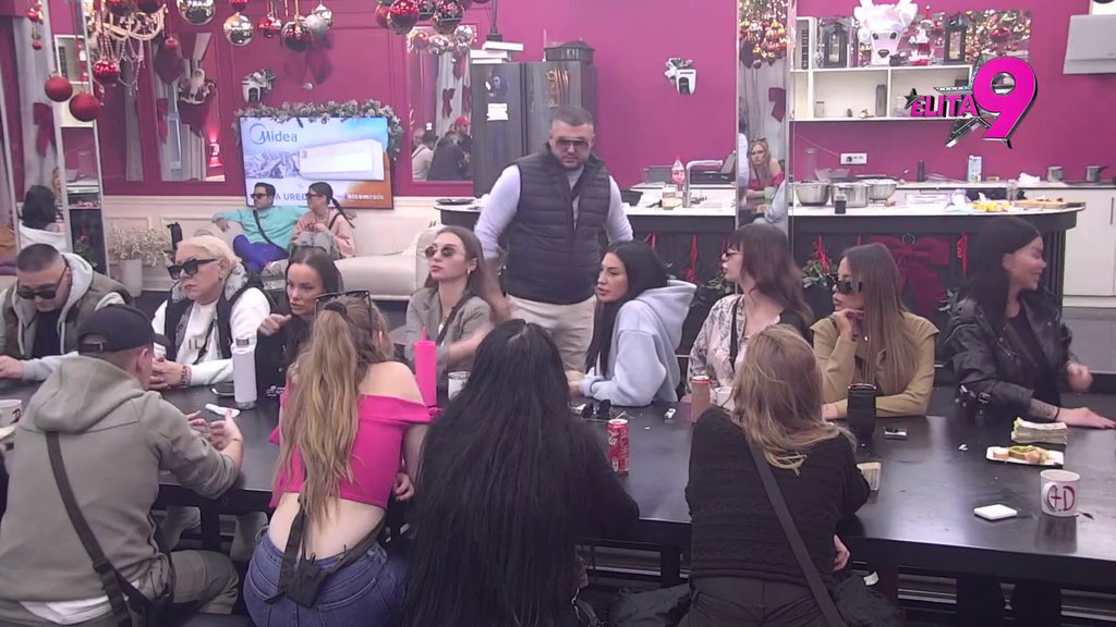 Treba ti pomorac, nisam za morske bolesti: Alibaba preko Anastasije isponižavao Boru, on odmah burno reagovao! (VIDEO)