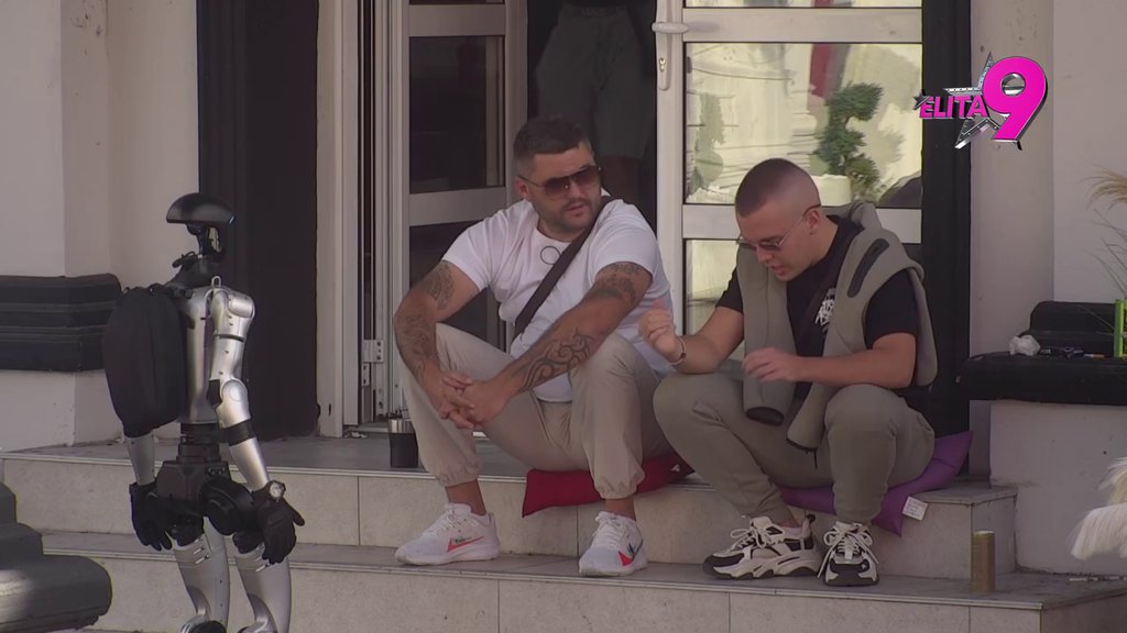 ON IMA KOMPLEKS... Asmin otkrio sve Dačine strahove kada je reč o odnosu sa Radom, osmislio plan kako da od Virijevića napravi pravog džentlmena! (VIDEO)