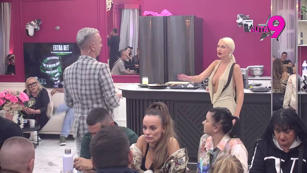 Mini pala vilica na pomirenje Kristijana i Kristine, pozvala advokaticu da tuži Golubovića za PRETNJE UBISTVOM, Babejićka podivljala: Ona se iselila, pa se JE*ALA sa njim, bila sam u sobi pored! (VIDEO)