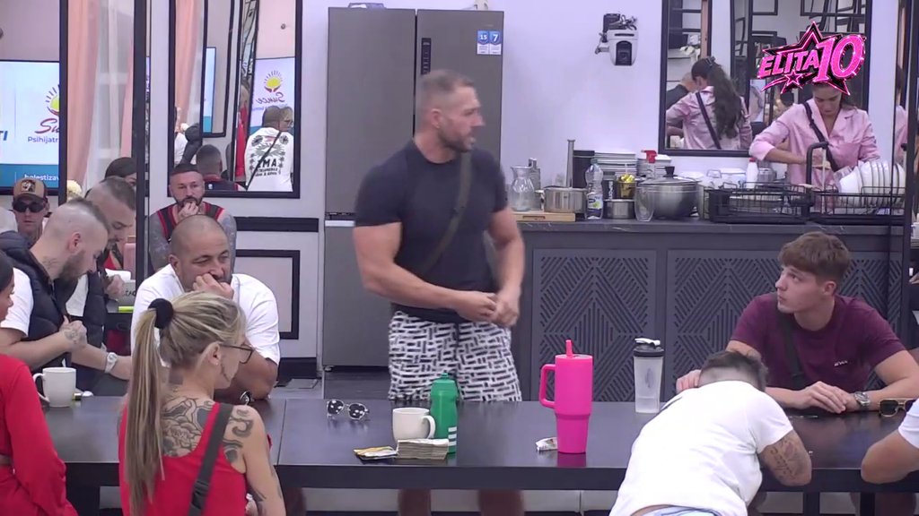 Karić pokušao da ponizi Lauru, ona ga jednom rečenicom podsetila na to šta su imali napolju (VIDEO)