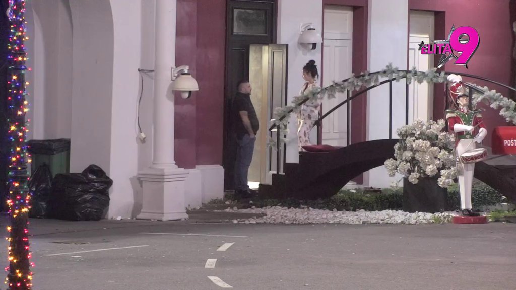 Sklonite mi manijaka: Alibaba ipak ne može da odoli Maji, ona beži od njega i vrišti na sav glas! (VIDEO)