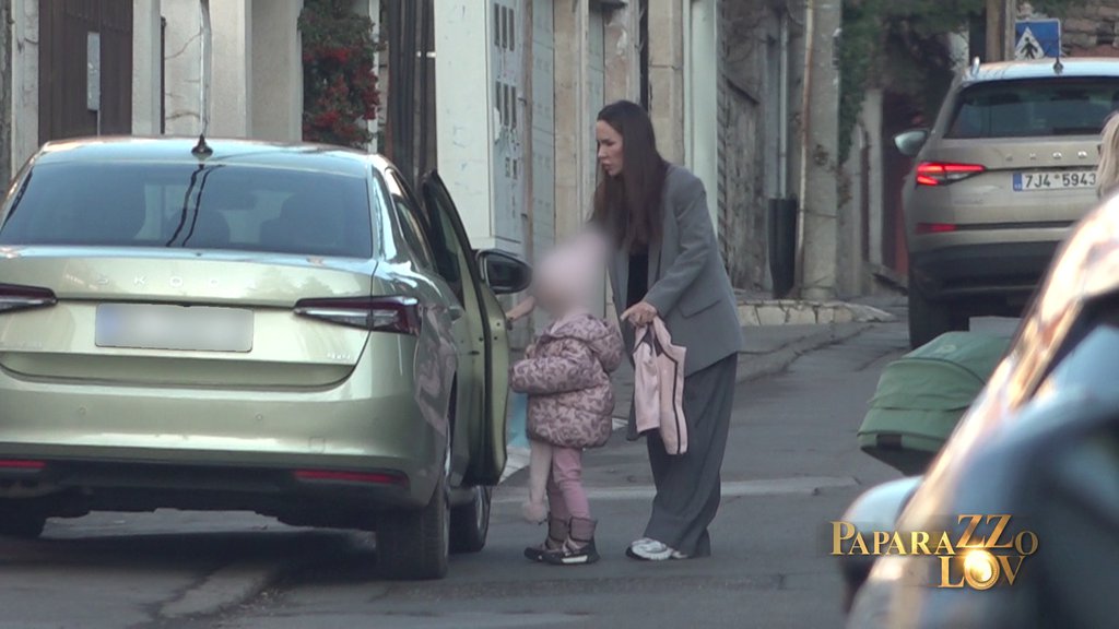 Ovo je sve zanimalo! Evo u kakvom su odnosu Nikolija i Relja nakon šuškanja o pevačevoj navodnoj aferi sa Anitom Stanojlović (PAPARACO)