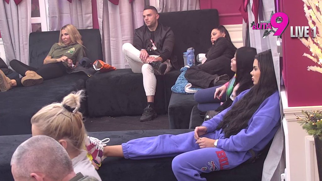 Mnogo je lepši poljubac i odnos sa njom: Luka isponižavao Aneli da bi dokazao Aniti da je bolja riba! (VIDEO)