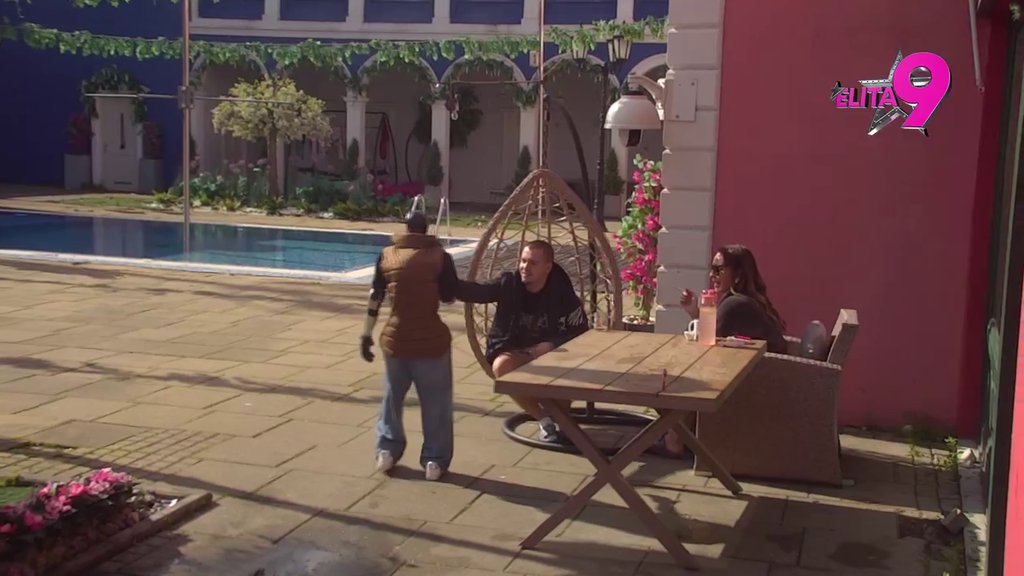 Ljubio me u nosić, zajahao sam ga... Uroš se poverio Toši šta mu je sve Bora dozvolio! Od ovoga se NEĆE OPRATI! (VIDEO)