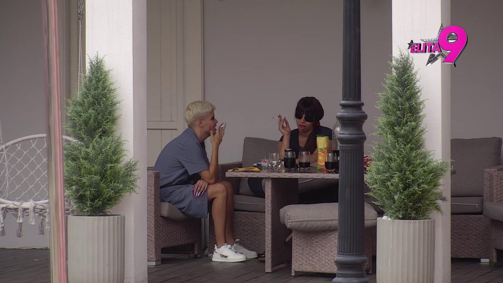 IVAN I SARA STOJANOVIĆ SE MUVALI I PRE RIJALITIJA?! Uroš razotkrio njihov odnos, Miljana progovorila o Marinkoviću, a onda je Stanić priznao ko je na koga bacio oko: Mina se ne odvaja od... (VIDEO)