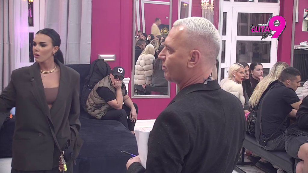 Nova drama Aneli i Anite: Žestoko zaratile zbog Anđela, pljušte teške prozivke! (VIDEO)