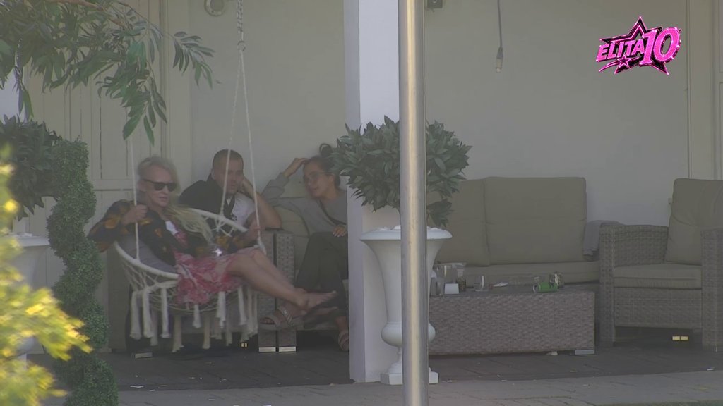Očitao joj lekciju: Dačo skrenuo Lauri pažnju na njeno raskalašno ponašanje (VIDEO)