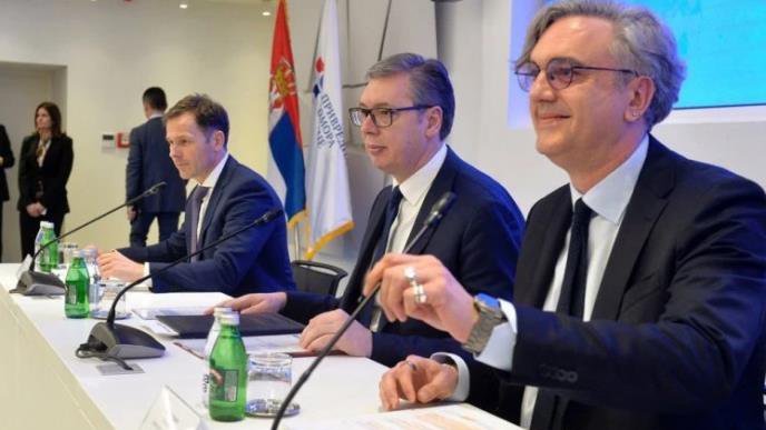 'VAŽNO JE DA SE REDOVNO SASTAJEMO' Siniša Mali i Vučić sa predstavnicima privrede u Privrednoj komori Srbije (FOTO)