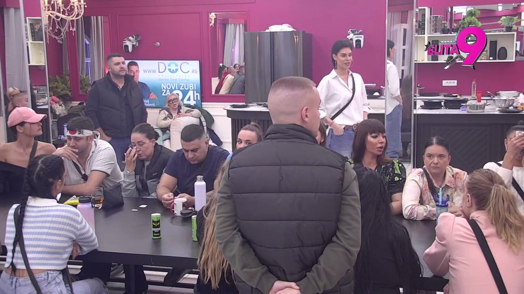 NEKA SVAKO RADI KAKO HOĆE: Asmin stavio tačku na jednu stvar, Mina oborila glavu (VIDEO)