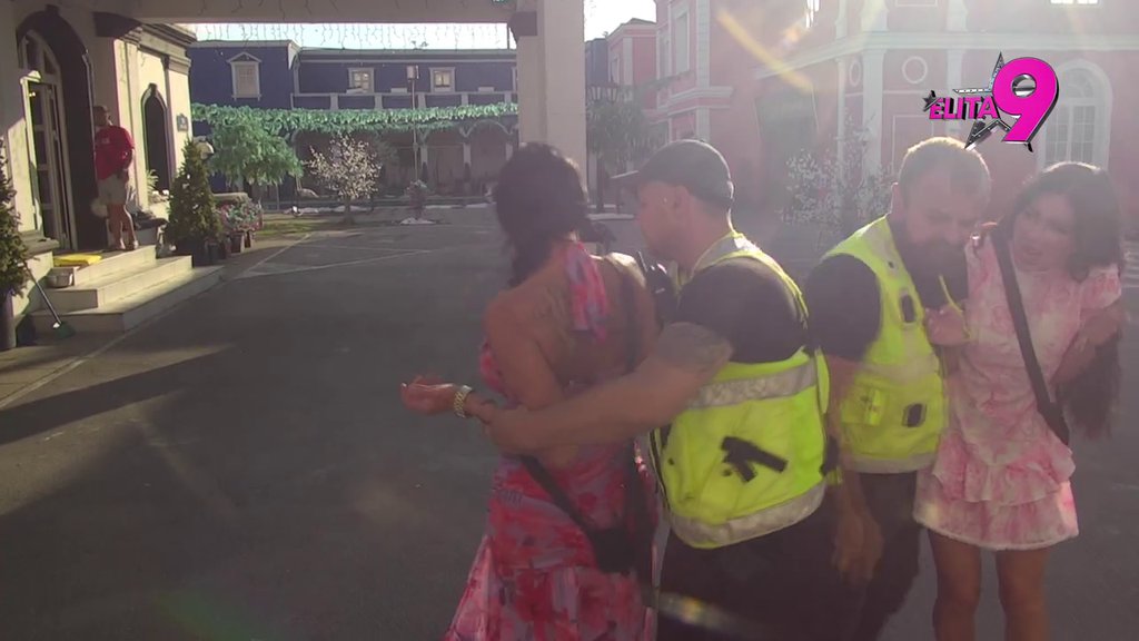 RAT LJUTITH RIVALKI NE JENJAVA! Obezbeđenje odmah reagovalo zbog Stanije i Maje, jedna drugoj uputile sve i svašta (VIDEO)