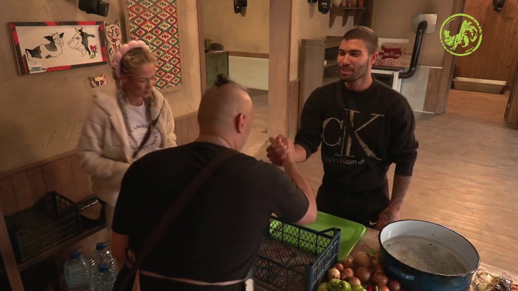 EVO KO JE OGNJEN RAVIĆ: Učesnik progovorio o detinjstvu, odrastanju i životu pre rijalitija, pa otkrio nejgovo UMETNIČKO IME (VIDEO)