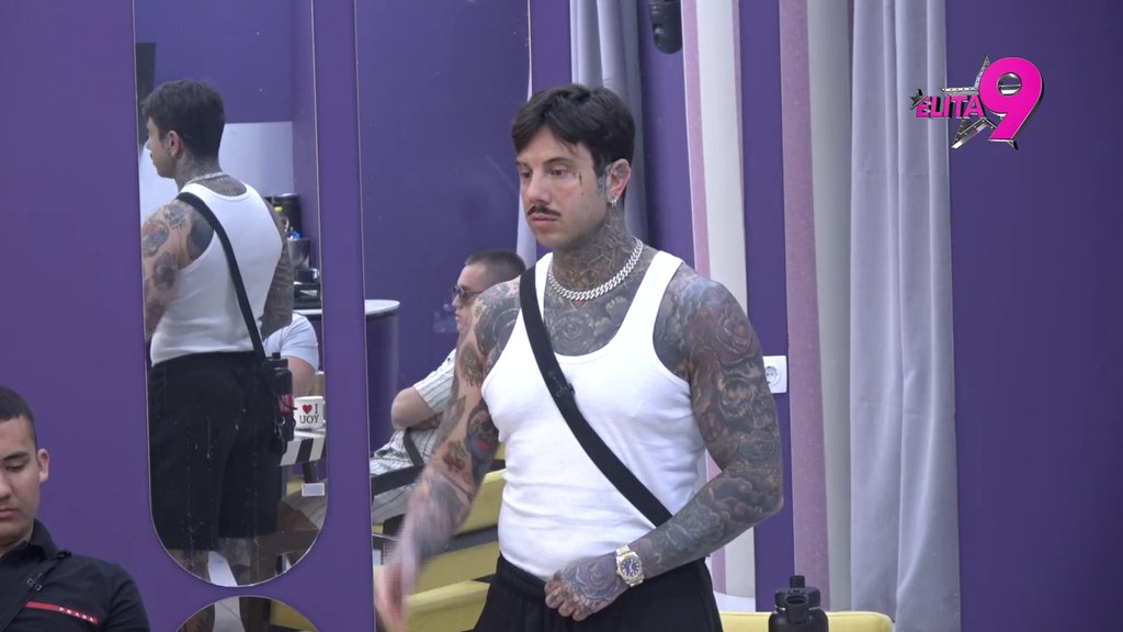 Prve nedelje si nam rekao... Marinković ZAKUCAO BORU, on pokušao da se opravda što je Anastasija spomenula Indi, Ivan otkrio da se Santana SAM HVALIO SVIMA! (VIDEO)